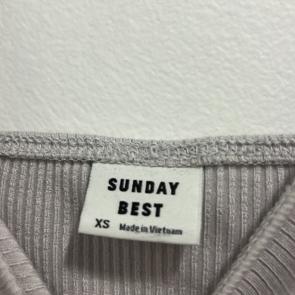 Aritzia Sunday Best Top - Picture 5 of 5